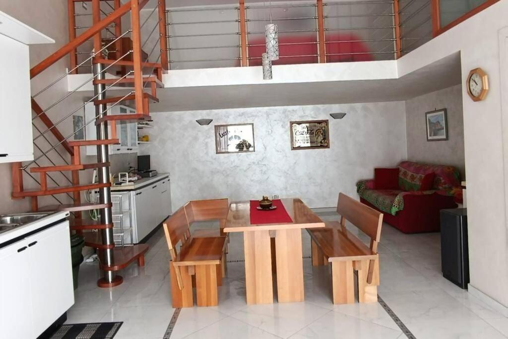 Casa Vacanza Raggio Di Sole Giovinazzo Exterior photo